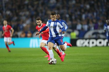 FC Porto zdolalo v derby svojho rivala Benficu a znížilo stratu na čelo tabuľky