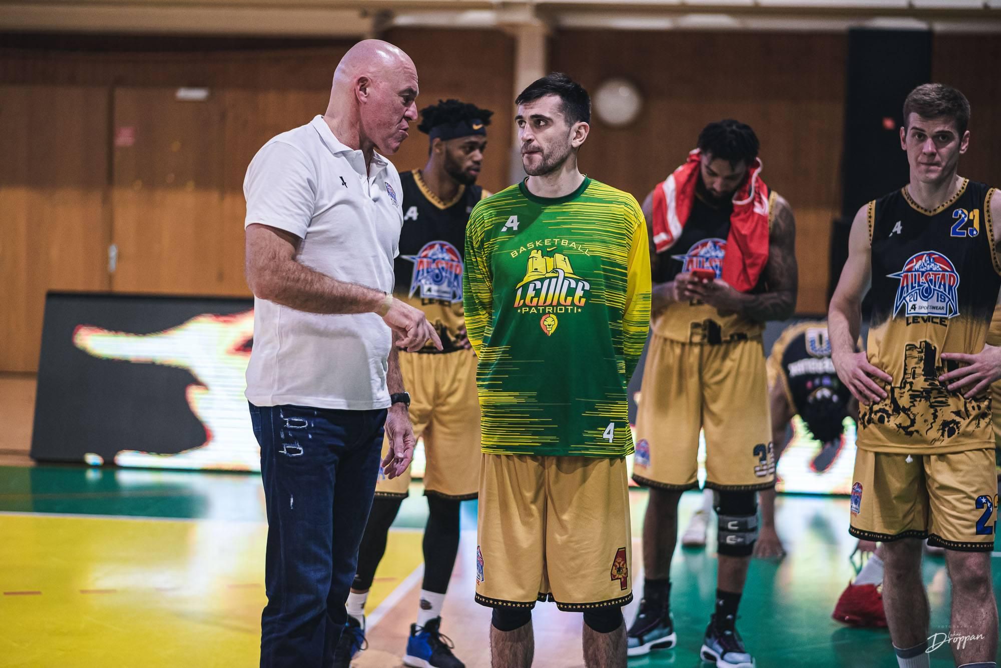 Zápasu hviezd Slovenskej basketbalovej ligy.