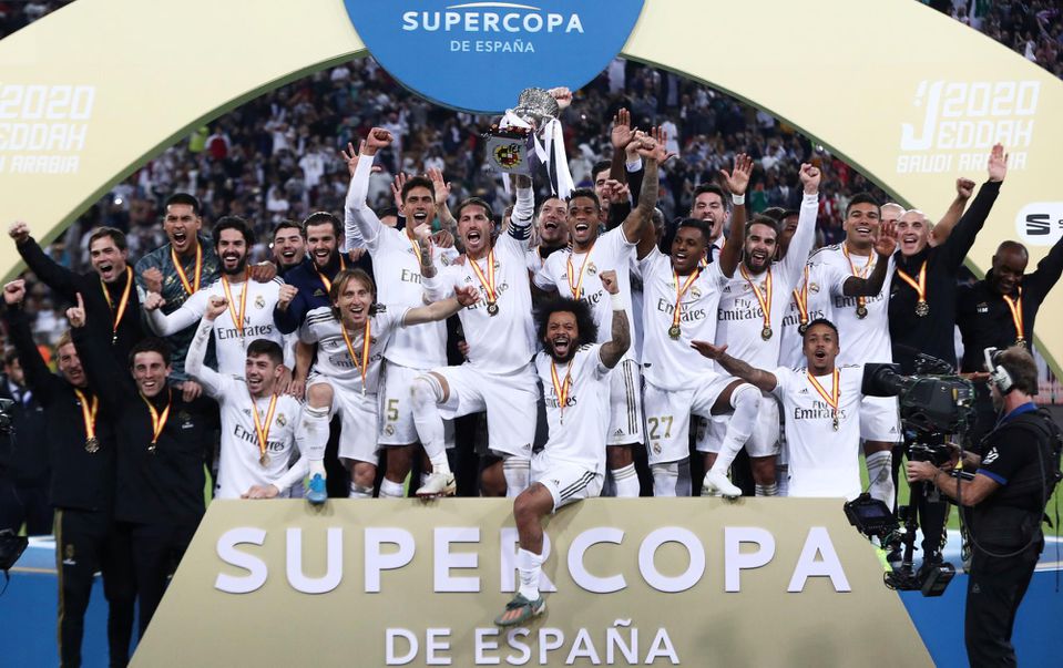 Real Madrid oslavuje triumf v španielskom Superpohári