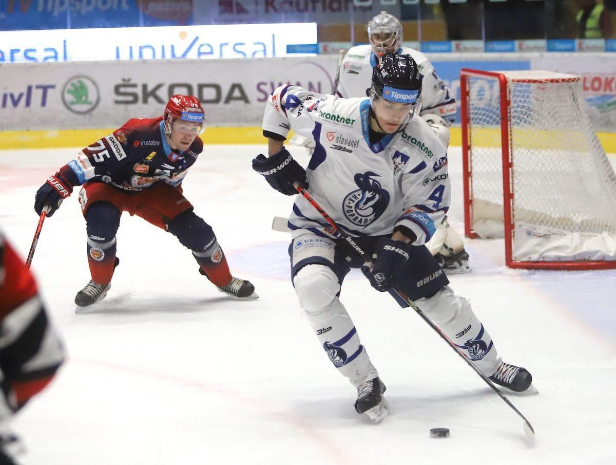 Patrik Marcinek (Zvolen) a Joona Erving (Poprad).