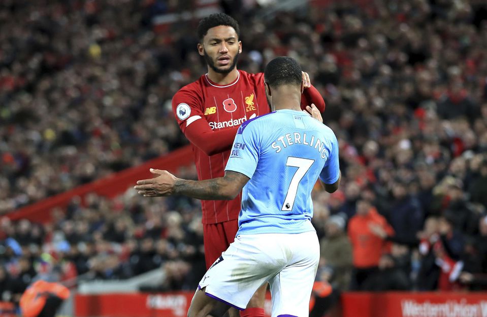 Joe Gomez a Raheem Sterling