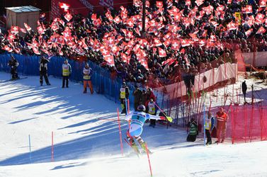 Svetový pohár: Švajčiar Yule pred domácim publikom triumfoval v slalome
