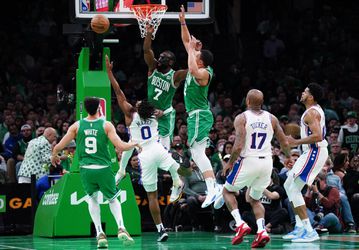 NBA: Boston zničil Philadelphiu, séria je vyrovnaná