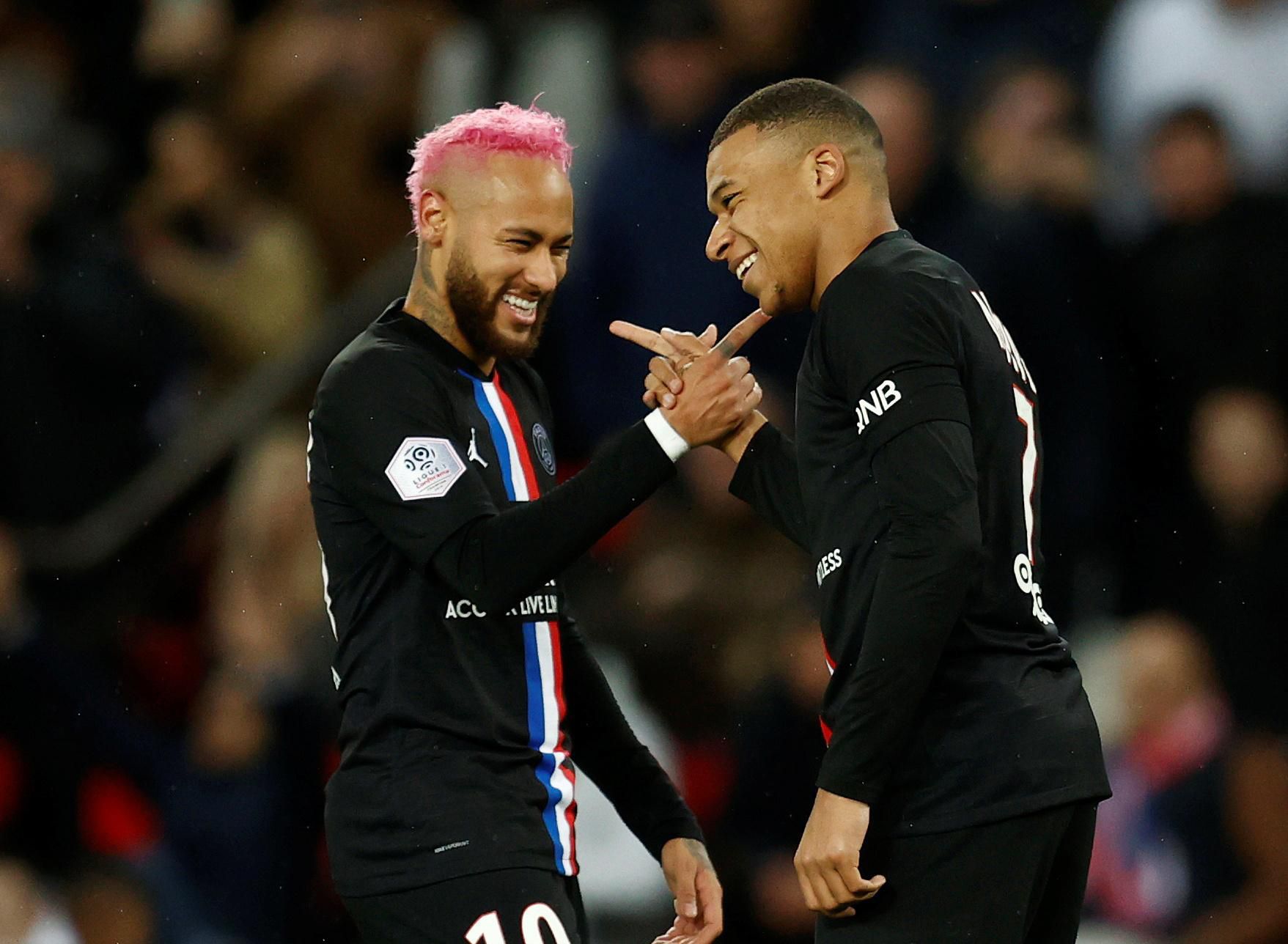 Neymar a Mbappé (PSG)