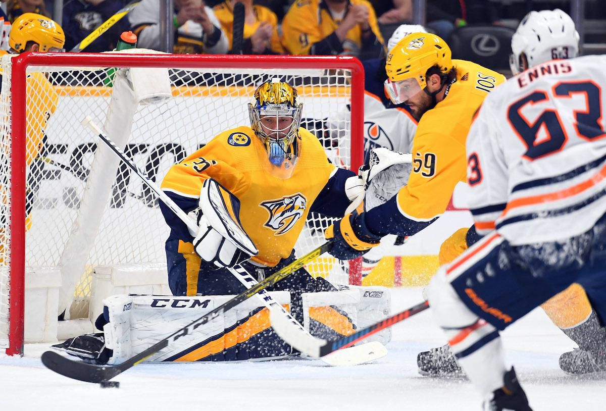 Fínsky brankár v službách Nashvillu Predators Pekka Rinne.