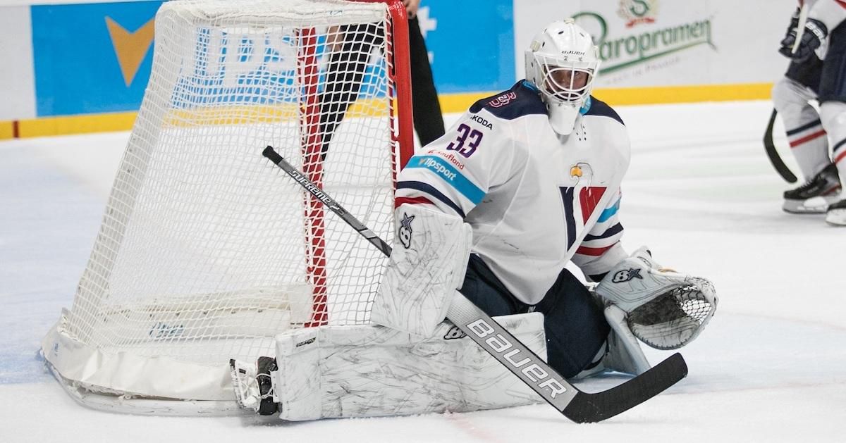 Brankár Barry Brust HC Slovan Bratislava.