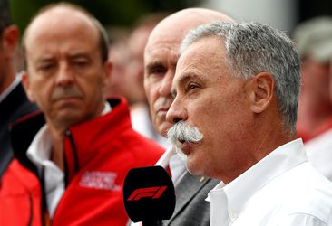 Šéf F1 sa ospravedlnil za chaos pred Veľkou cenou Austrálie