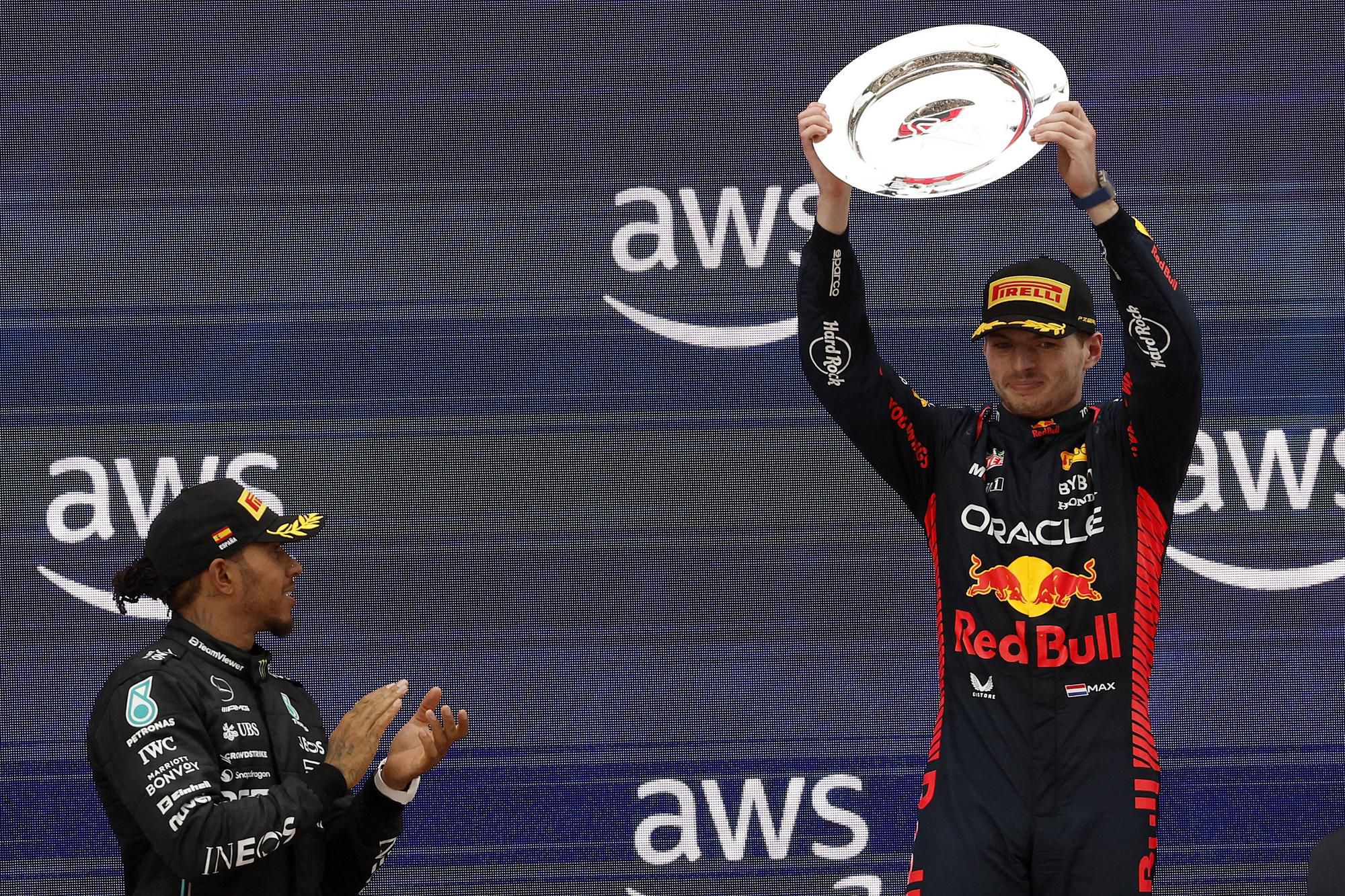 Lewis Hamilton a Max Verstappen