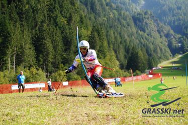 Lyžovanie na tráve: Fričová a Masár tretí v slalome