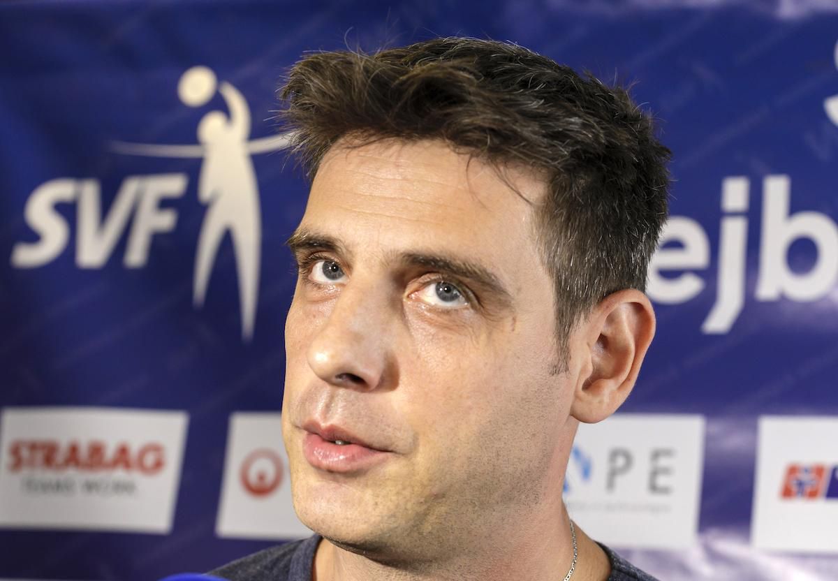 Tréner slovenskej mužskej volejbalovej reprezentácie Andrej Kravárik.
