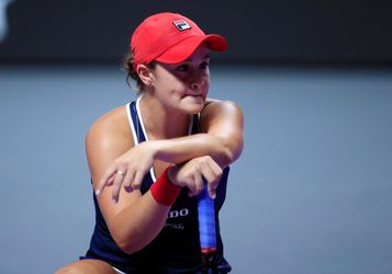MS WTA Tour: Bartyová a Benčičová postúpili z červenej skupiny do semifinále