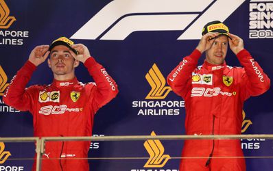 Hetrik Ferrari po jedenástich rokoch, Vettel sa dočkal pochvaly aj od Hamiltona
