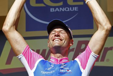 UCI spätne udelila Talianovi Petacchimu dvojročný trest za krvný doping