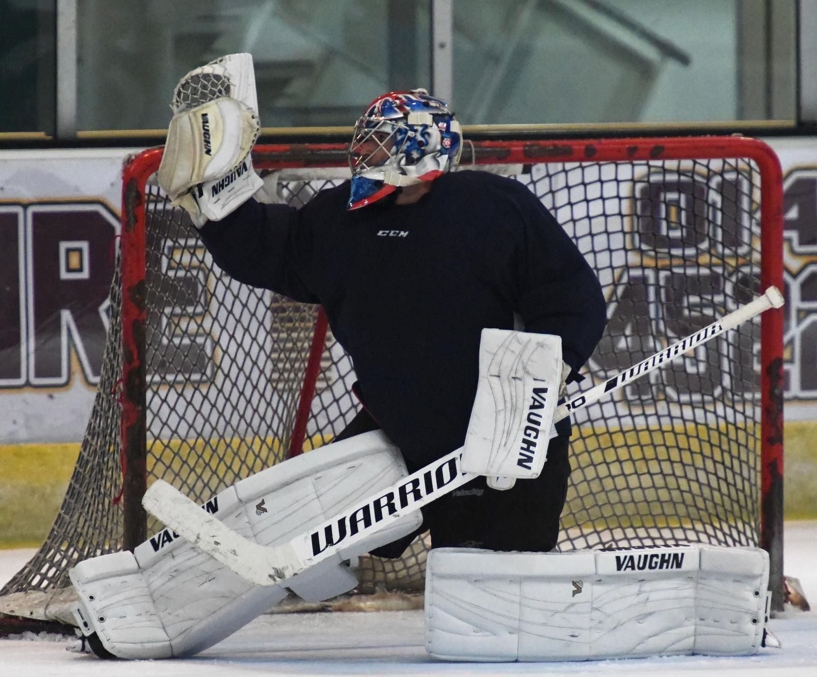 Petr Čech ako hokejový brankár v tíme Guildford Flames.