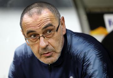Juventus bude bez trénera Sarriho proti Parme aj Neapolu