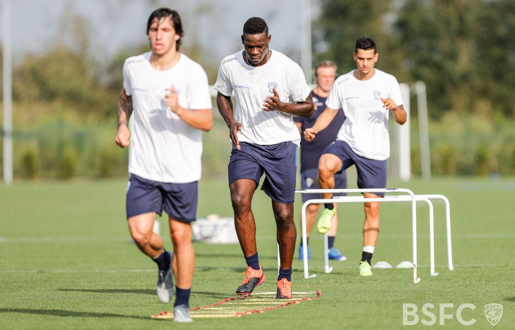 Mario Balotelli na tréningu Brescie Calcio