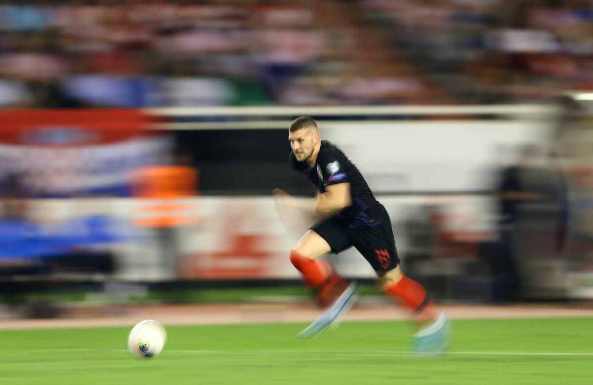 Chorvátsky futbalista Ante Rebič.