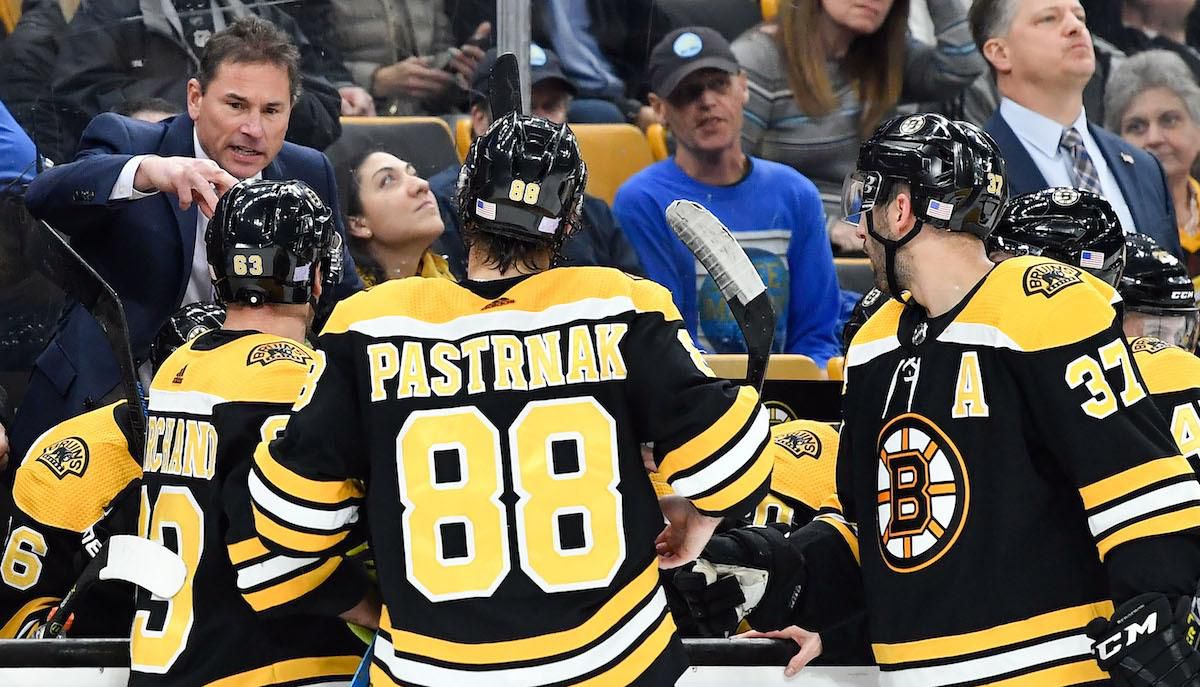 Bruce Cassidy viedol Davida Pastrňák aj na farme.