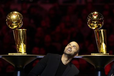 NBA: Spurs si uctili svojho dlhoročného hráča Tonyho Parkera