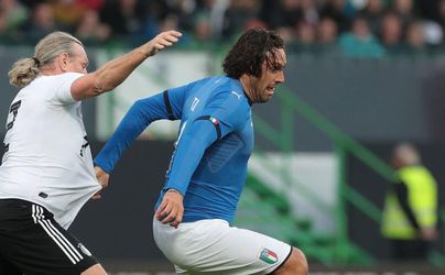 Slávny Luca Toni to má stále v nohe. Aj na futbalovom dôchodku