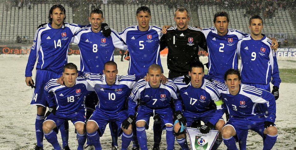 Futbalisti SR pred zápasom v Poľsku 2010.