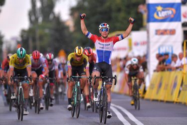 Vuelta: Koncovka utorkovej 4. etapy pre Fabia Jakobsena