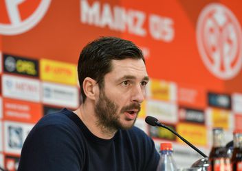 Mainz odvolal po domácej prehre s Unionom Berlín trénera Schwarza