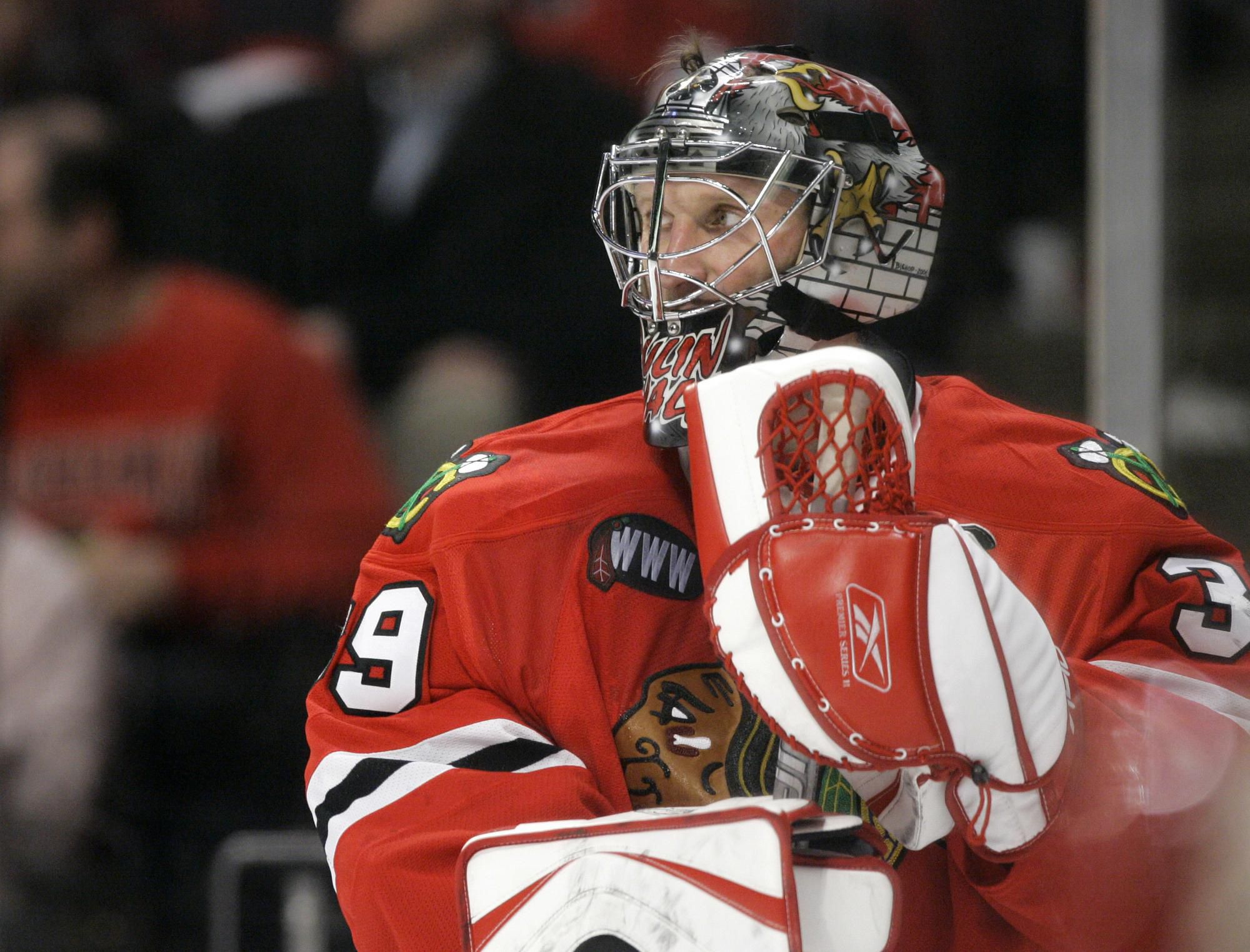 Nikolaj Chabibulin v drese Chicaga Blackhawks.