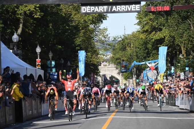 Cieľ Grand Prix Cycliste de Québec 2019.