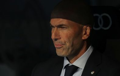 Zinedine Zidane nespokojný po strate bodov. Vysvetlil, prečo stiahol Jamesa
