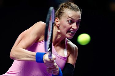 WTA Finals: Osaková na úvod zdolala v dráme Kvitovú