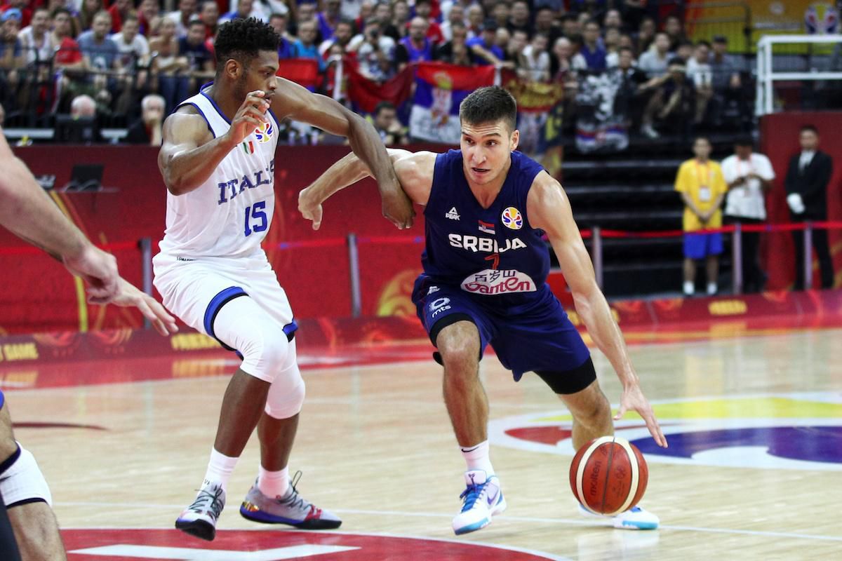 Basketbalisti Talianska a Srbska.