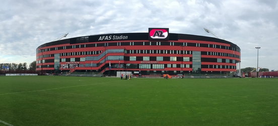 Štadión AZ Alkmaar dočasne uzavreli po páde časti strechy