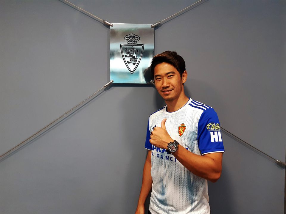 Japonský futbalista Šindži Kagawa prestúpil do tímu španielskeho druholigistu Real Zaragoza.
