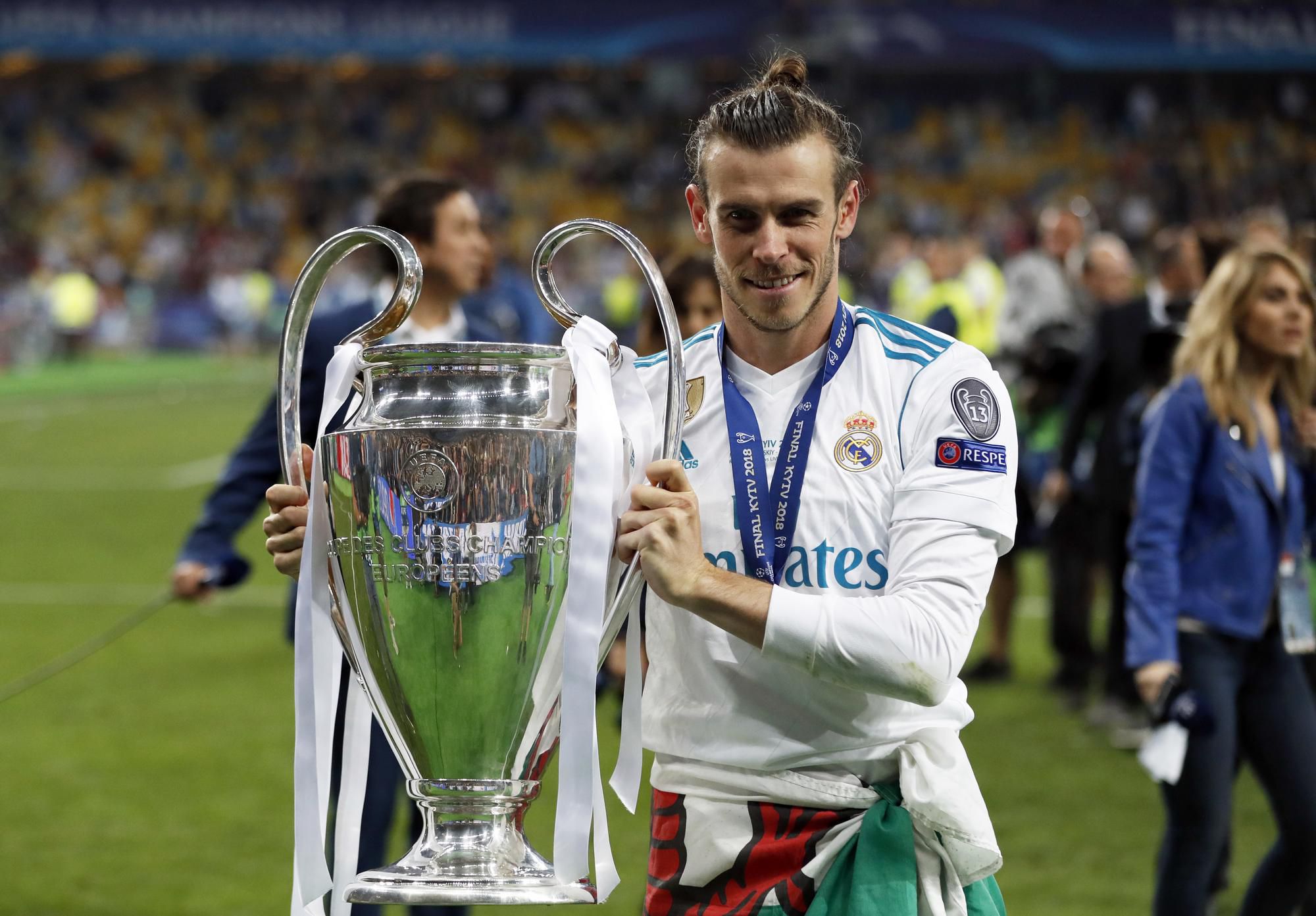 Gareth Bale s trofejou Ligy majstrov