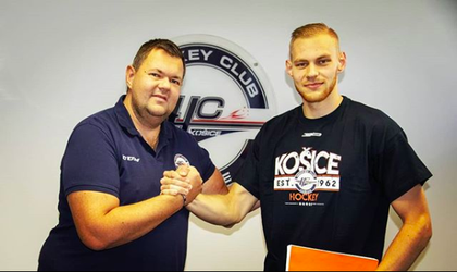 HC Košice získali obrancu Vojtecha Zeleňáka