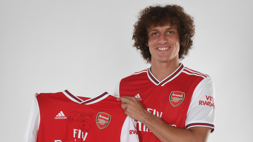 David Luiz sa upísal Arsenalu FC.