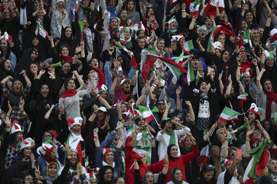 Ženy na futbale v Iráne