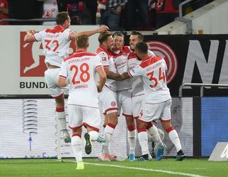 Düsseldorf vďačí VAR za bod, šéf Wolfsburgu Schmadtke: Je to mrzuté