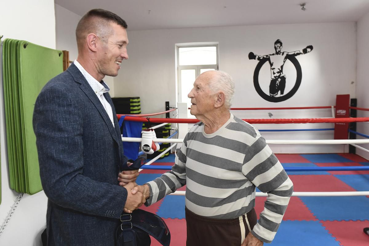 Tomi „Kid“ Kovács s 91-ročným Jánom Zacharom, ktorý získal ako jediný slovenský boxer zlato z OH ešte v roku 1952