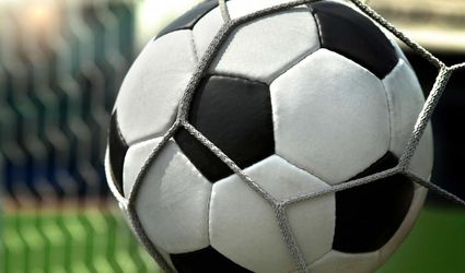 Ako nové pravidlá zmenili a zmenia futbal? Hodnotí najlepší slovenský rozhodca Ivan Kružliak