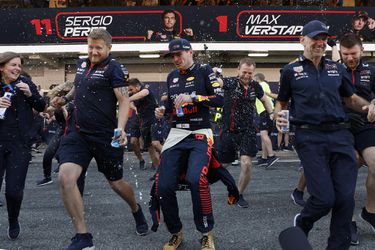 Verstappen chce takto pokračovať do konca sezóny. Mercedes urobil krok vpred