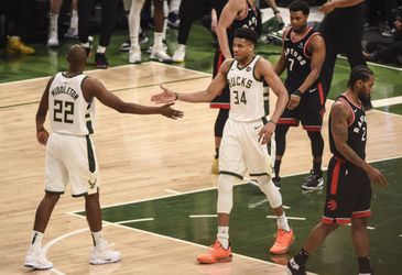 NBA: Milwaukee dominovalo v druhom zápase a vedie nad Torontom