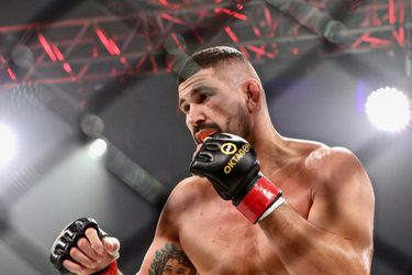 Slovenský šampión MMA je v poriadku a môže sa naplno vrhnúť do prípravy na „Zápas storočia”