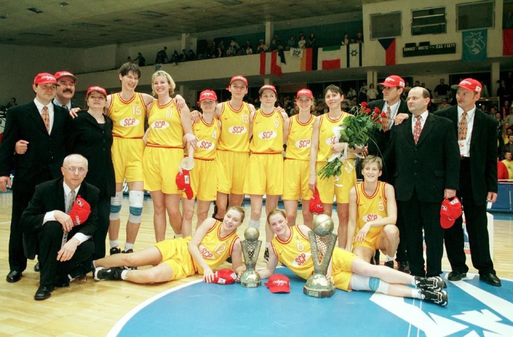 Basketbalistky SCP Ružomberok 8.apríla v Brne vo finále Európskej ligy zdolali talianske Como.