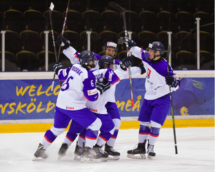 Hlinka-Gretzky Cup: Mladí Slováci napriek prehre zanechali skvelý dojem