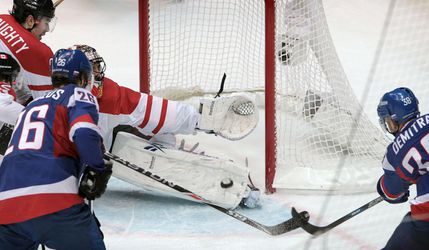 Kat Slovákov z olympiády ukončil kariéru, Demitrovi ukradol vo Vancouveri 2010 dôležitý gól