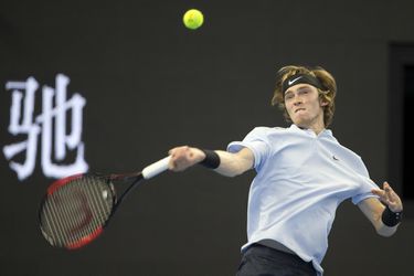 ATP Hamburg: Rublev a Chardy sa prebojovali do štvrťfinále