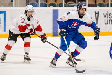 Osemnástka v generálke na Hlinka Gretzky Cup podľahla favorizovaným Kanaďanom