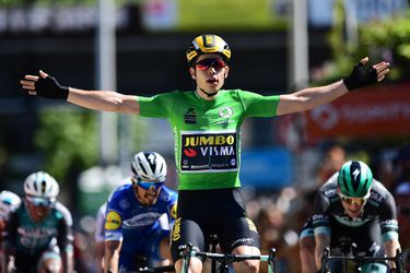 Critérium du Dauphiné: Van Aert zvíťazil aj v 5. etape pretekov, lídrom Adam Yates